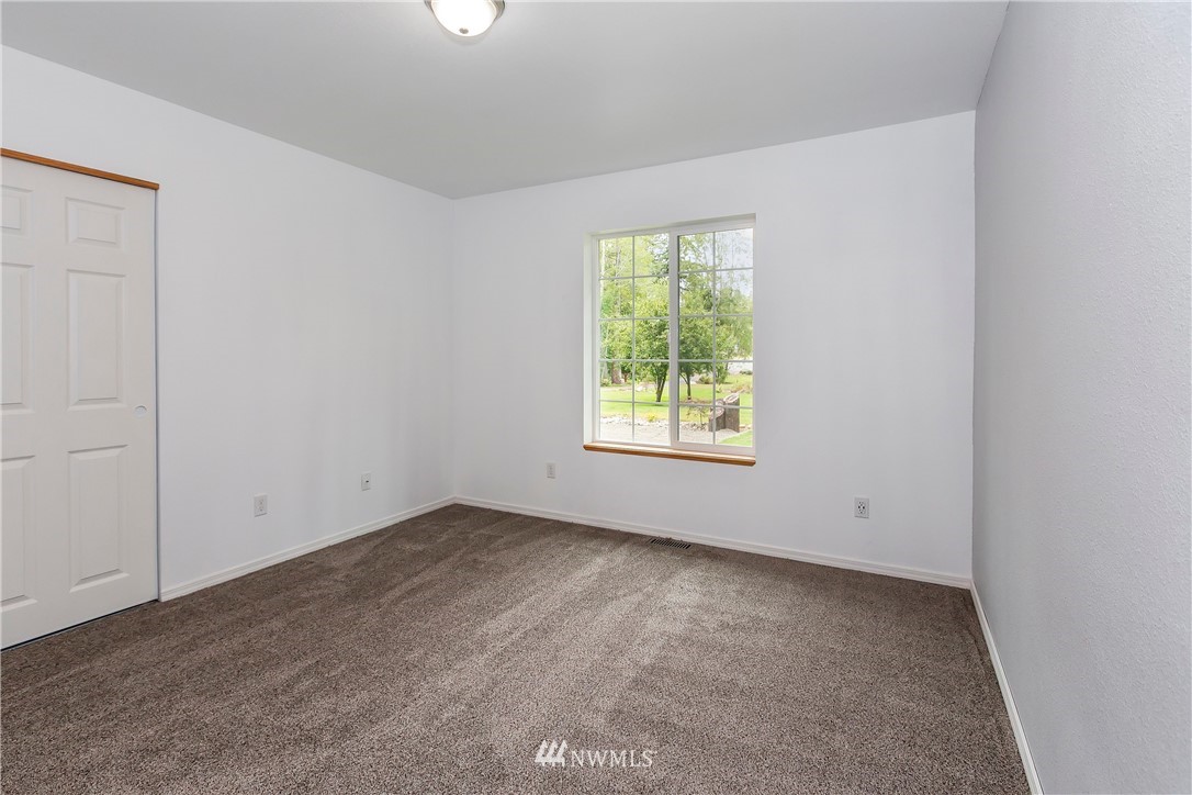 6000 Southwest Rhododendron Drive Port Orchard, WA 98367 - Photo 22 of 40 Gallery Image 22