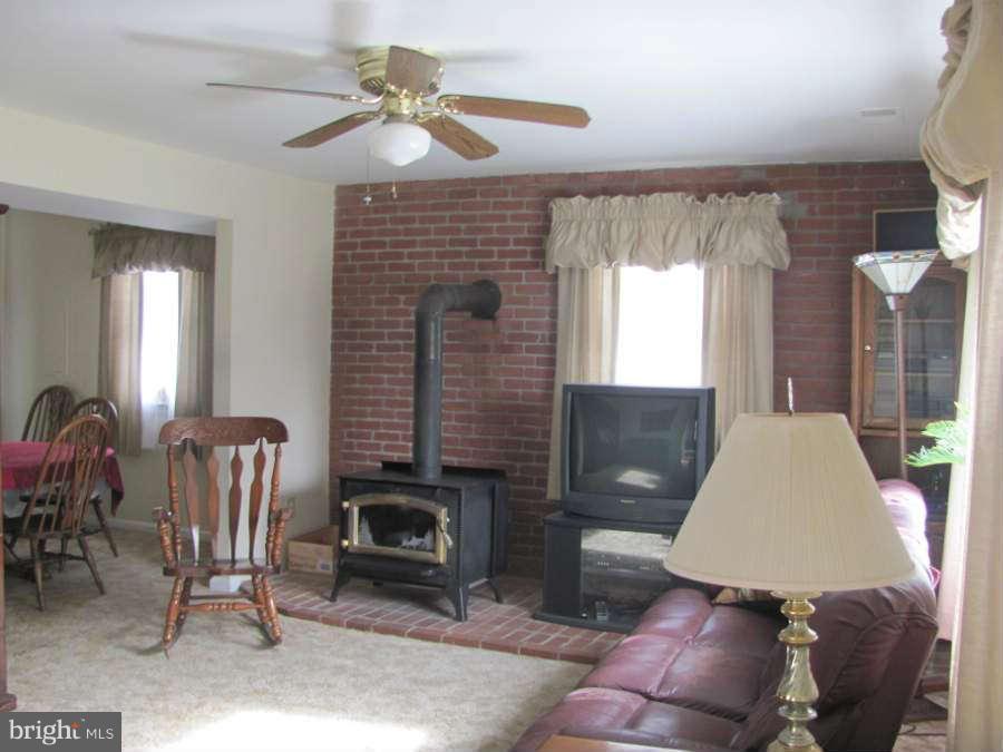 11809 Cherry Tree Crossing Road Brandywine, MD 20613 - Photo 4 of 30 Living Room