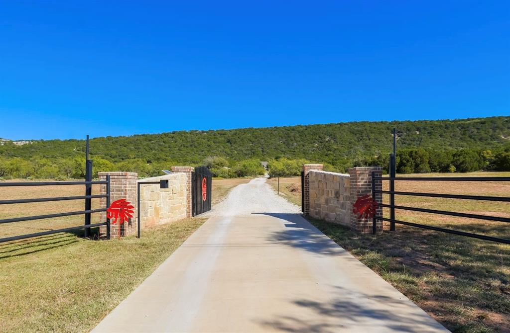 2457 Highway 83 Tuscola, TX 79562 - Photo 4 of 40 a view of outdoor space and city view