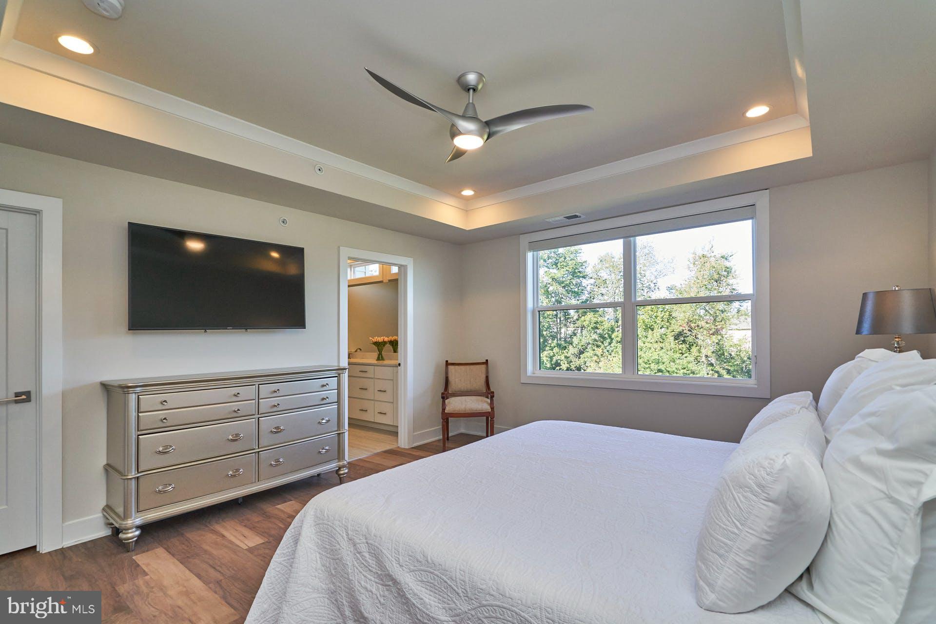 42480 Mildred Lndg Square Ashburn, VA 20148 - Photo 13 of 37