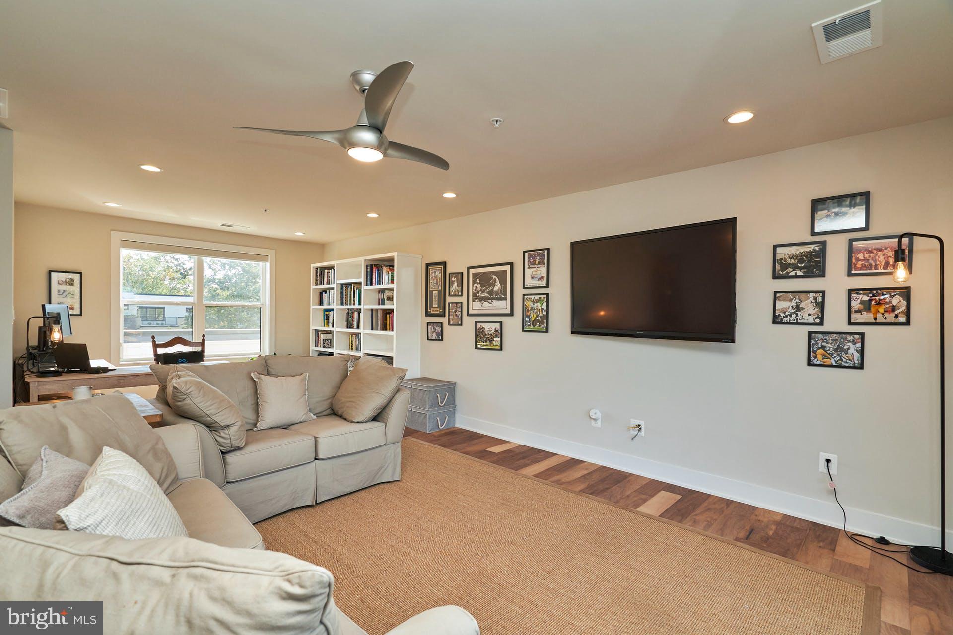 42480 Mildred Lndg Square Ashburn, VA 20148 - Photo 19 of 37