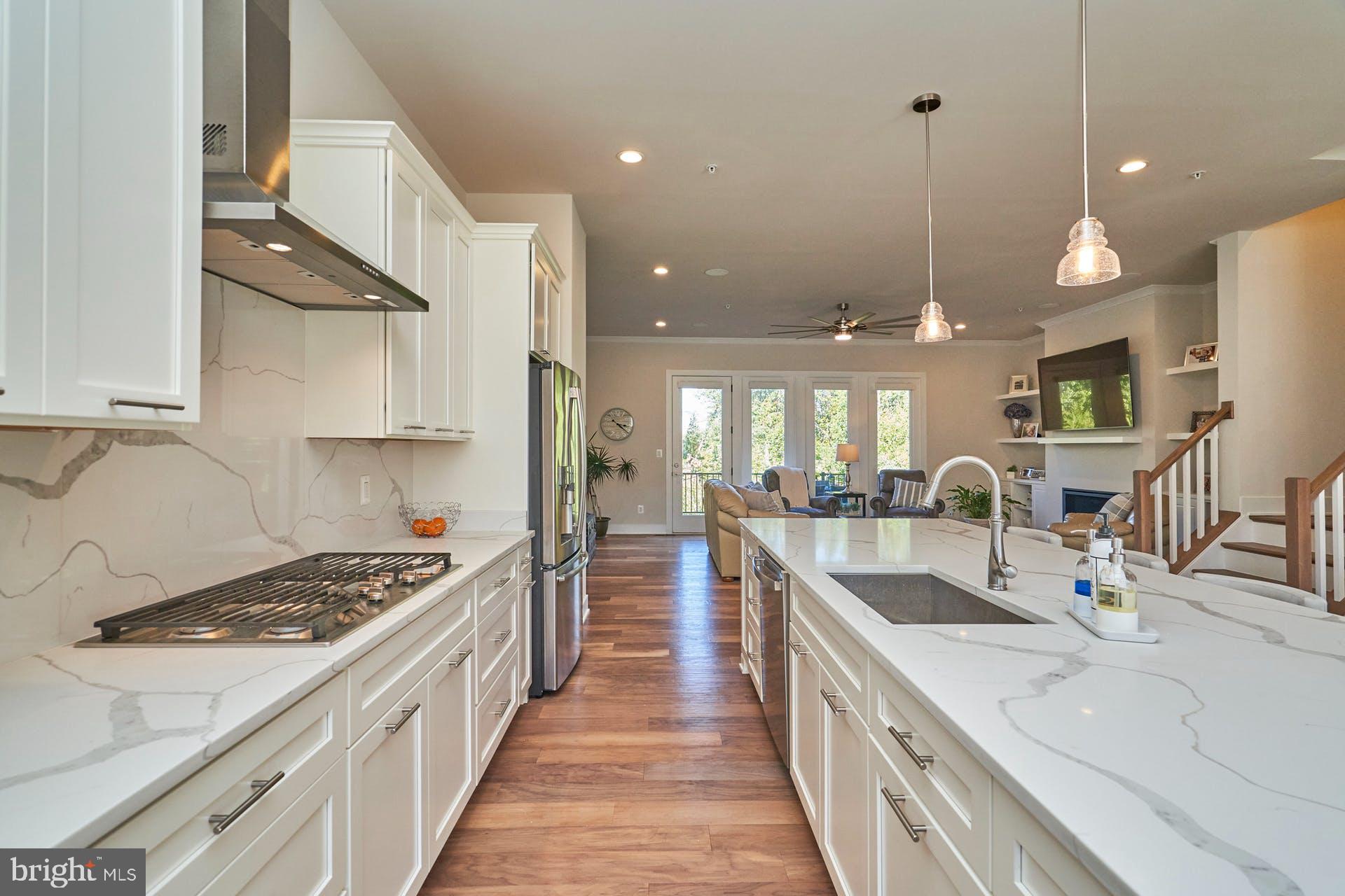 42480 Mildred Lndg Square Ashburn, VA 20148 - Photo 4 of 37