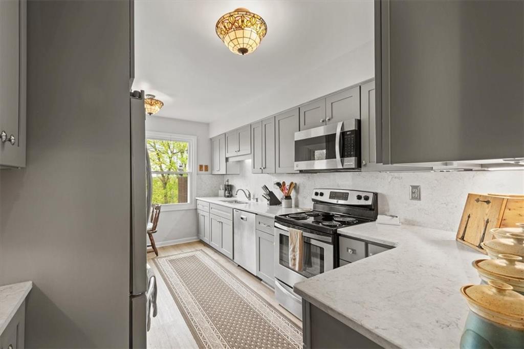220 Sweet Gum Road Pittsburgh, PA 15238 - Photo 15 of 48 Gallery Image 15