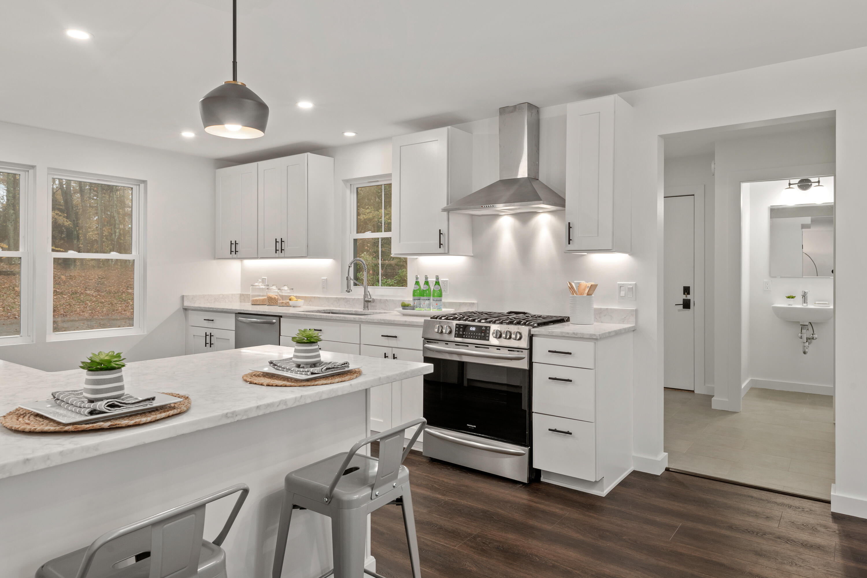 7 Avon Road Cape Elizabeth, ME 04107 - Photo 12 of 37 17_7 Avon Road_PGM_Print