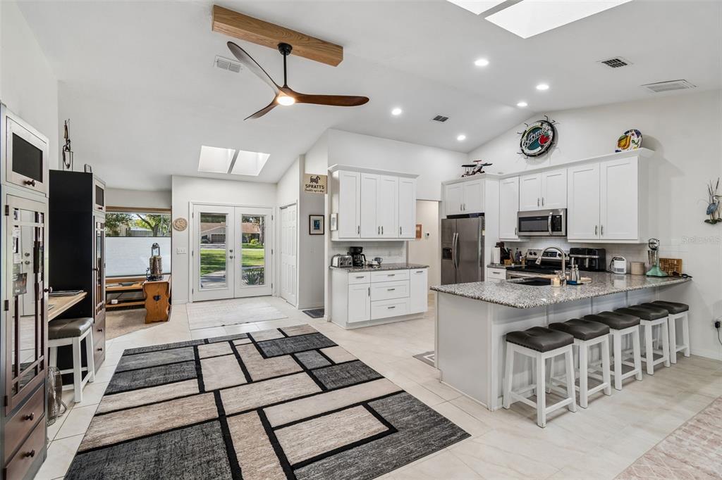 7995 Chaucer Drive Weeki Wachee, FL 34607 - Photo 17 of 82