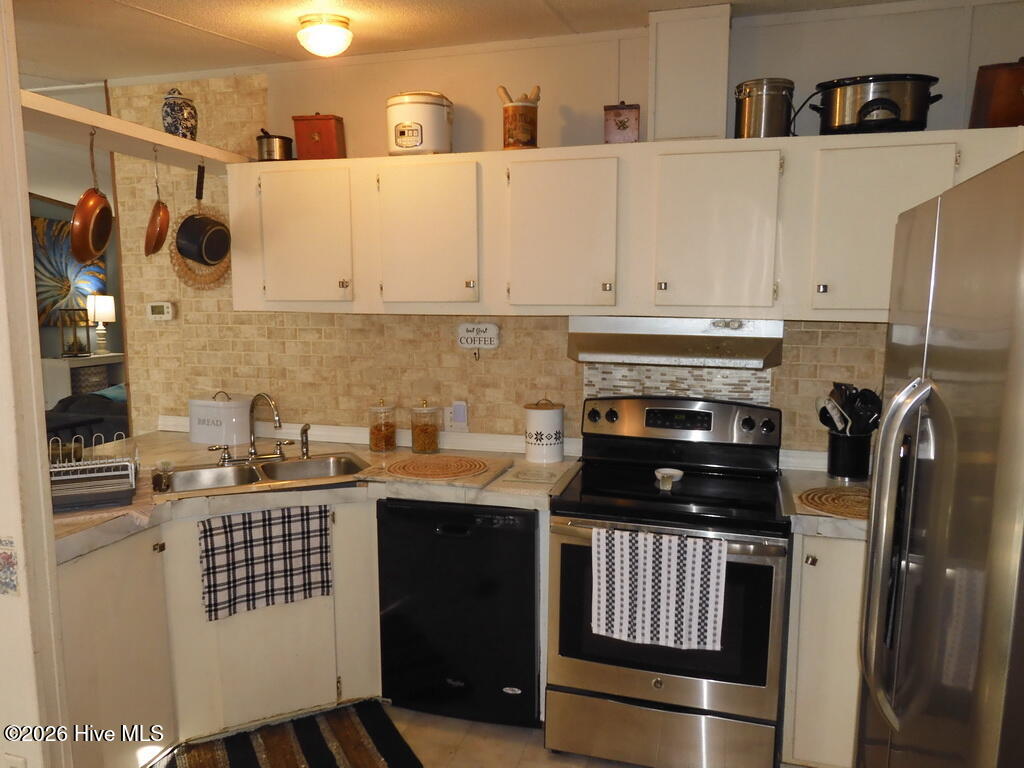 201 Duck Ridge Drive Pikeville, NC 27863 - Photo 11 of 30 KITCHEN