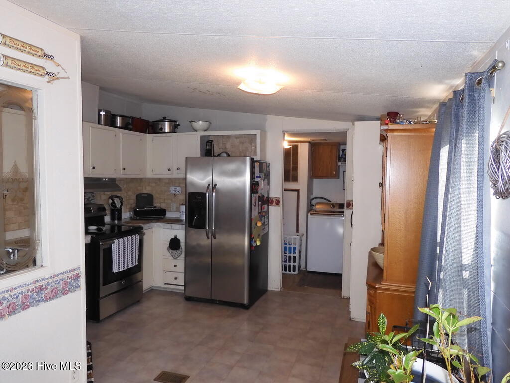 201 Duck Ridge Drive Pikeville, NC 27863 - Photo 10 of 30 KITCHEN