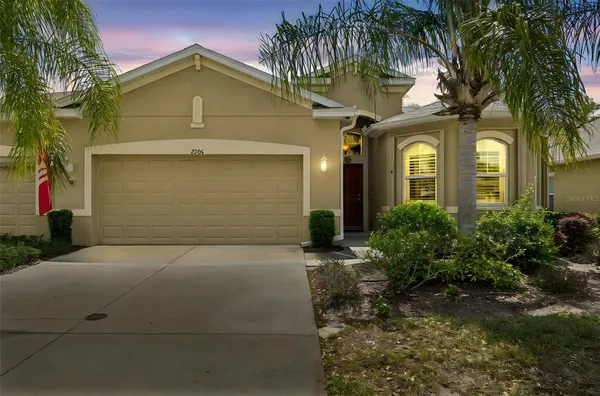 $367,000 | 2306 Oakley Green Drive, Unit 62, Sun City Center, FL 33573
