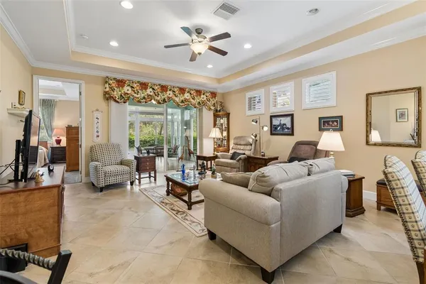 $367,000 | 2306 Oakley Green Drive, Unit 62, Sun City Center, FL 33573