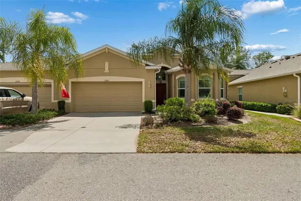 $367,000 | 2306 Oakley Green Drive, Unit 62, Sun City Center, FL 33573