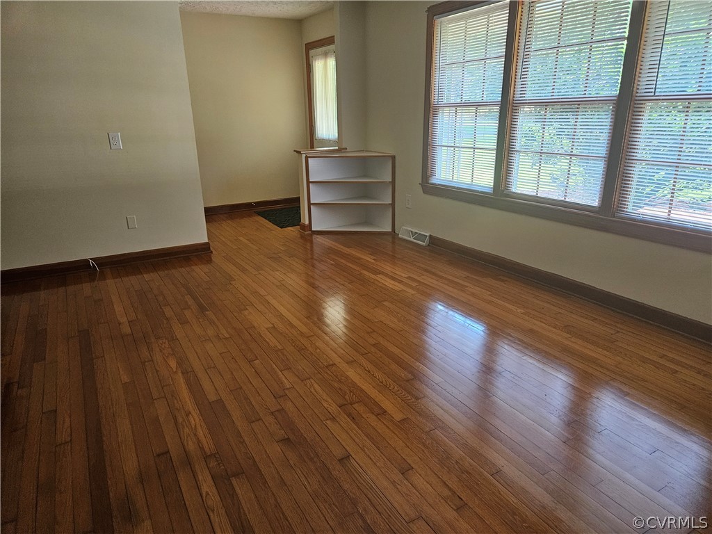 11219 Old Stage Road Prince George, VA 23875 - Photo 8 of 43 Gallery Image 8