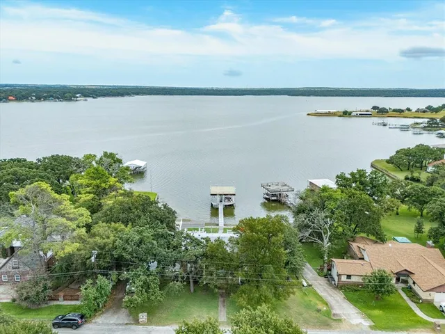 $799,900 | 11314 Stanfield Drive, Azle, TX 76020