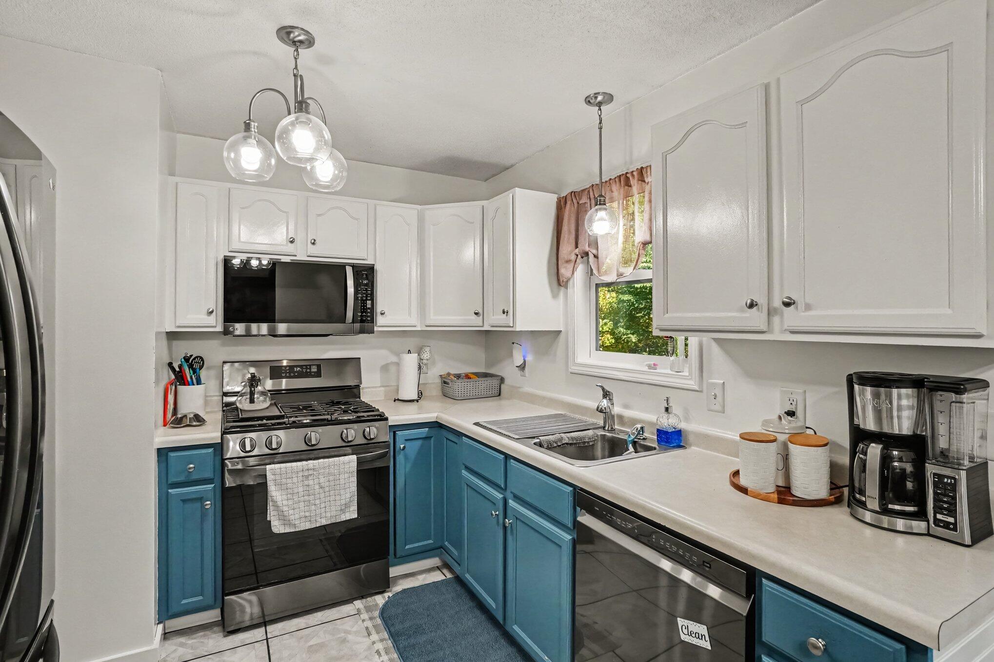 11210 Nichols Road Holton, MI 49425 - Photo 11 of 45 010_file_6061
