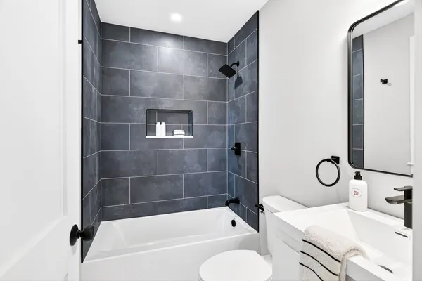 $4,858 | 584 Cambridge Street, Unit 8, Boston, MA 02134