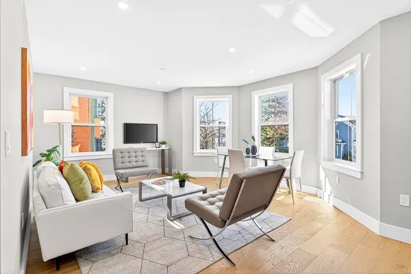 $4,858 | 584 Cambridge Street, Unit 8, Boston, MA 02134