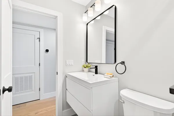 $4,858 | 584 Cambridge Street, Unit 8, Boston, MA 02134