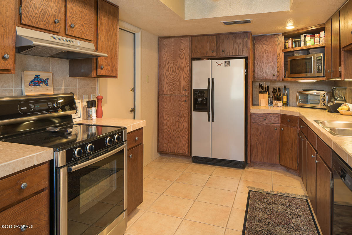 6 Kitchen