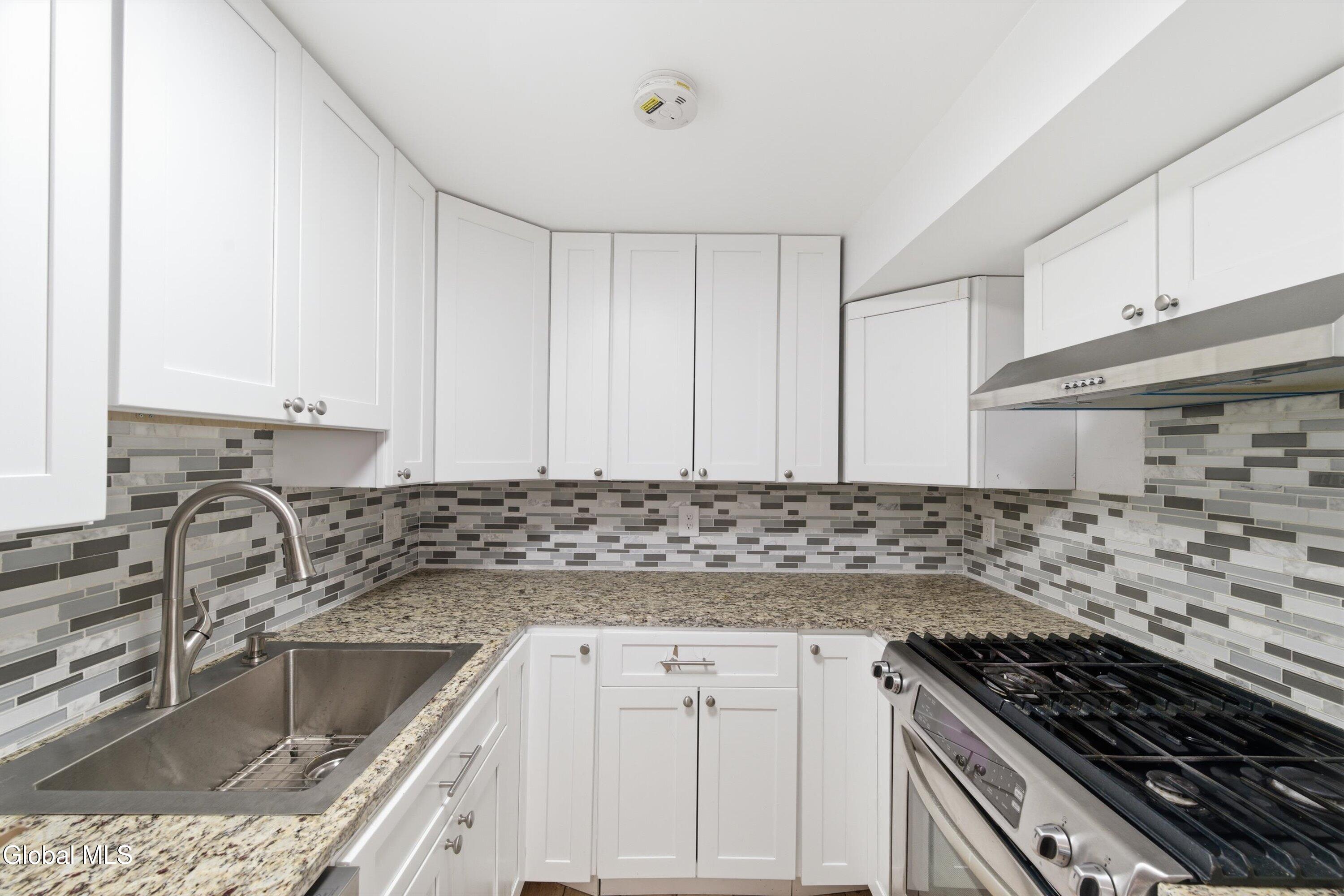 86 14th Street Troy, NY 12180 - Photo 16 of 26 08-86_14th_Street_008