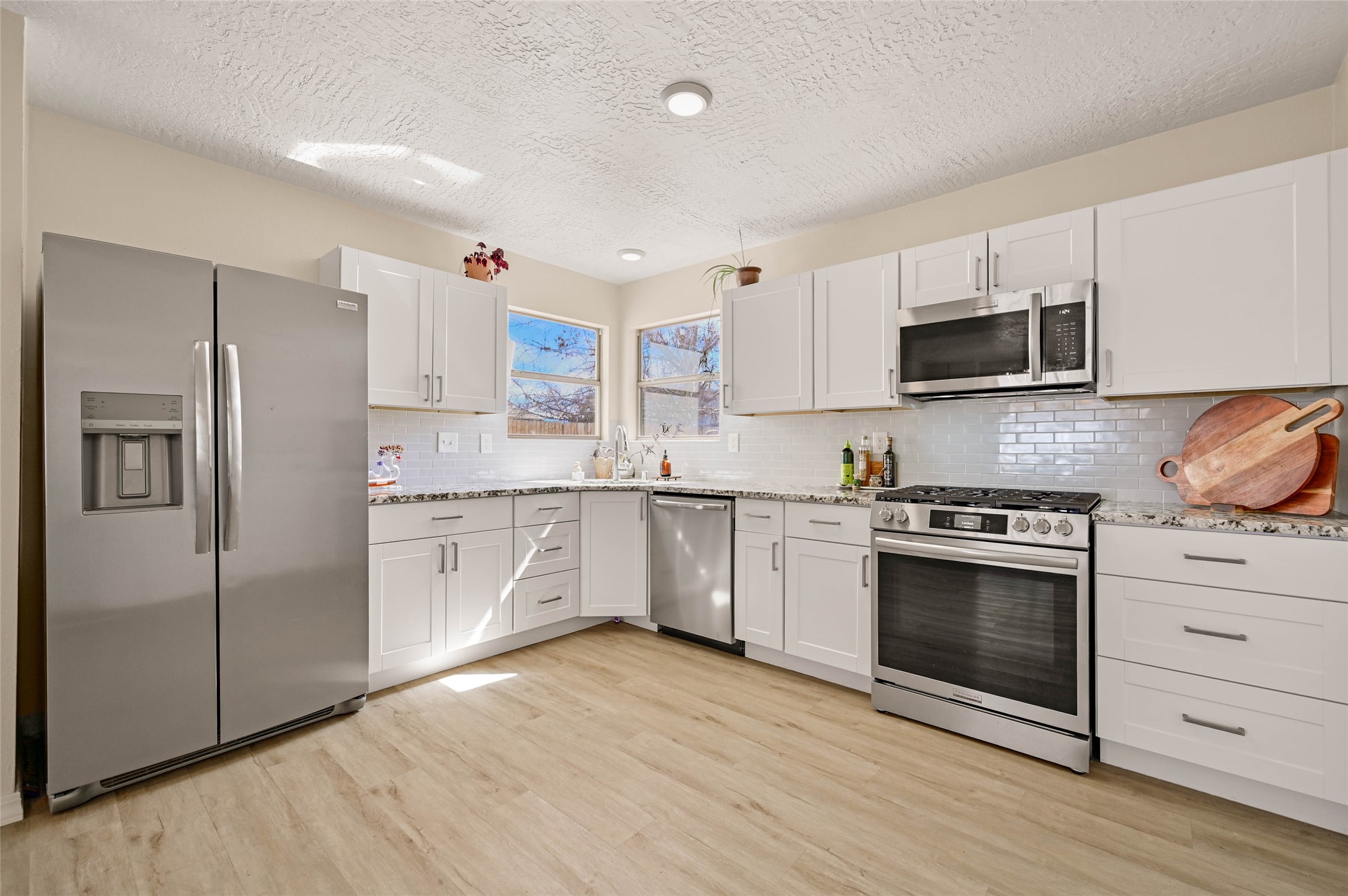 1304 Elkslip Drive Northeast Rio Rancho, NM 87144 - Photo 5 of 20