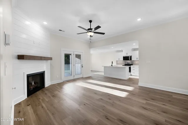 $319,900 | 428 Fairway Boulevard, Jackson, TN 38305