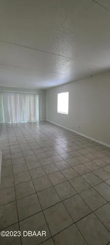 $1,375 | 415 North Halifax Avenue, Unit 113, Daytona Beach, FL 32118