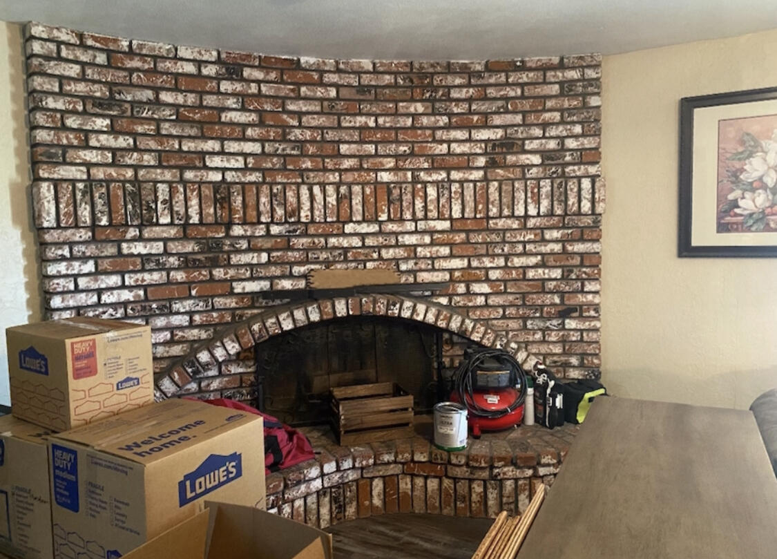 533 Nelson Street Exeter, CA 93221 - Photo 3 of 14 fireplace 533