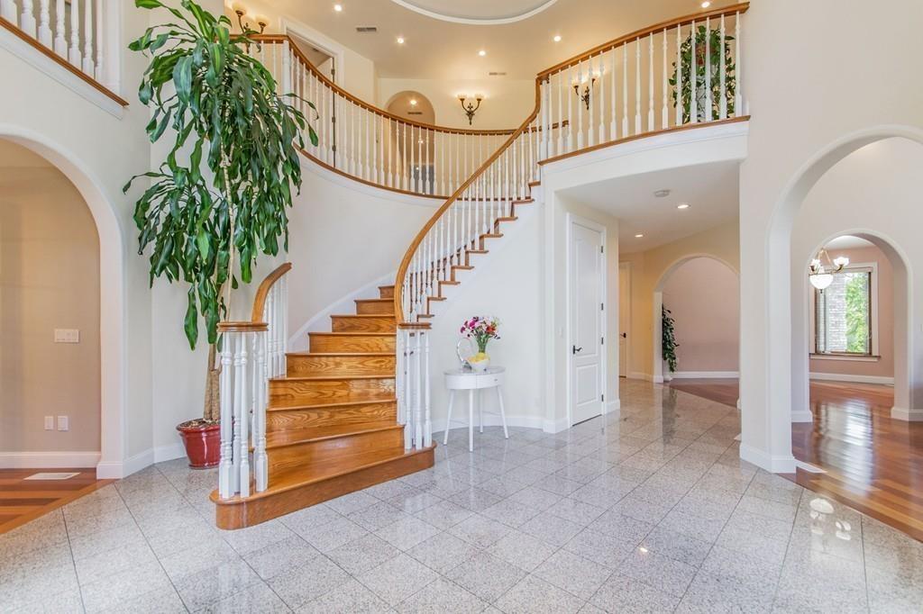 962 Frank Smith Road Longmeadow, MA 01106 - Photo 8 of 42