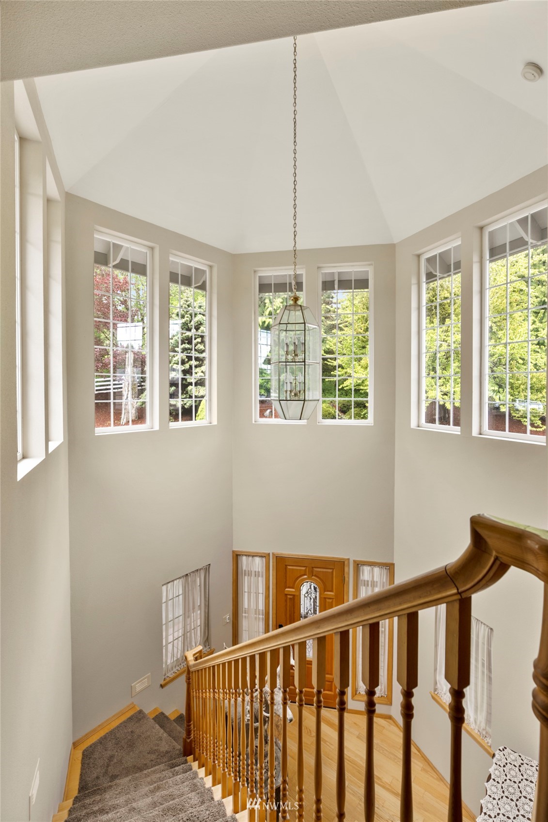 300 West Elk Ridge Road Shelton, WA 98584 - Photo 17 of 40 a view of entryway with window