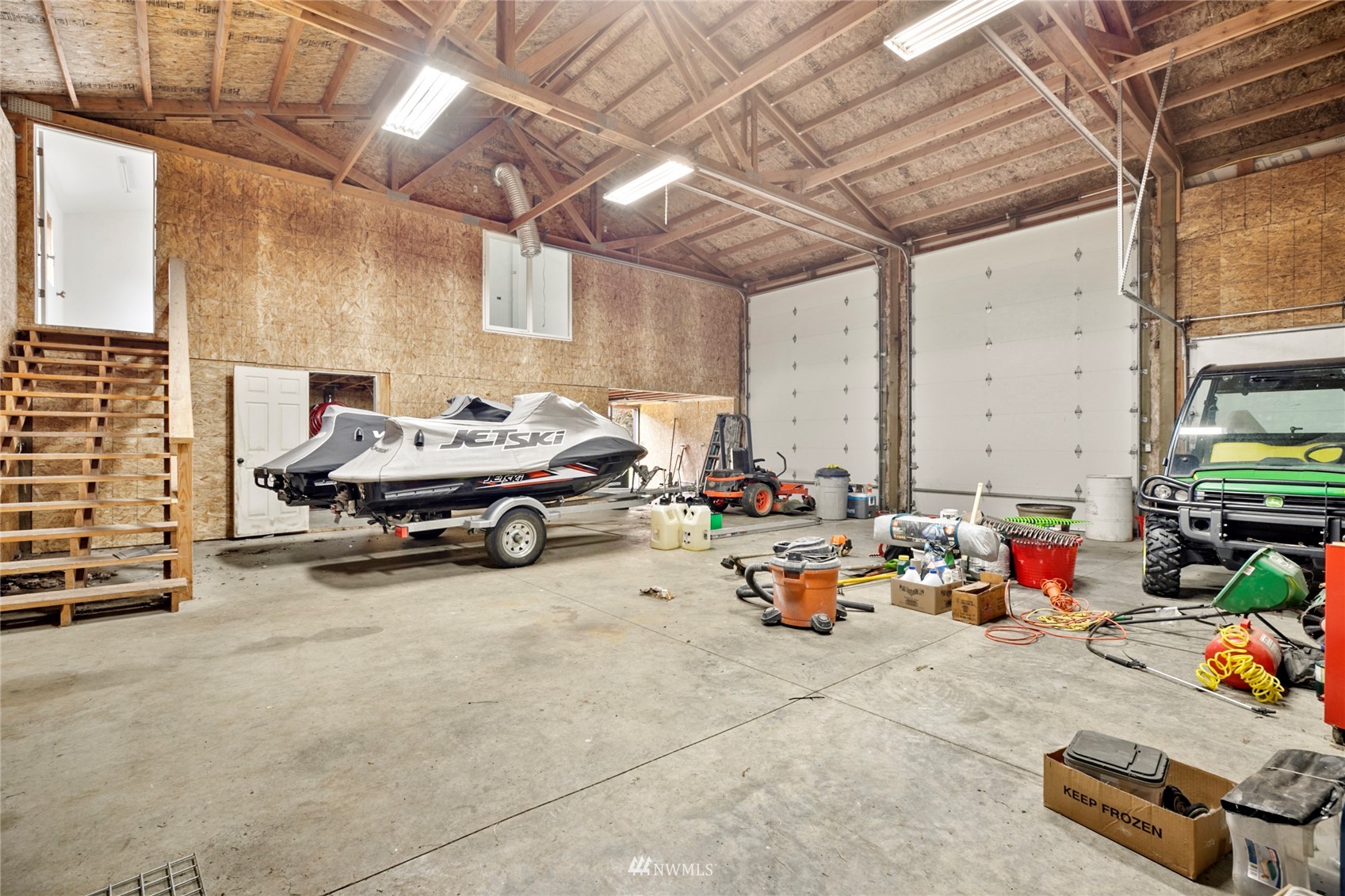 300 West Elk Ridge Road Shelton, WA 98584 - Photo 33 of 40 a car is parked in a parking