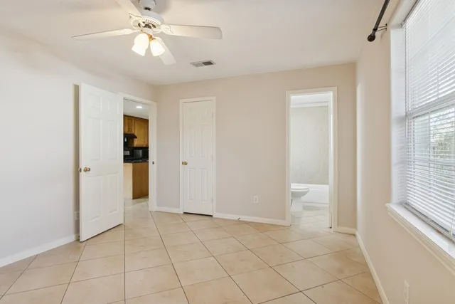 $1,950 | 1861 Dolphin Drive, Seabrook, TX 77586