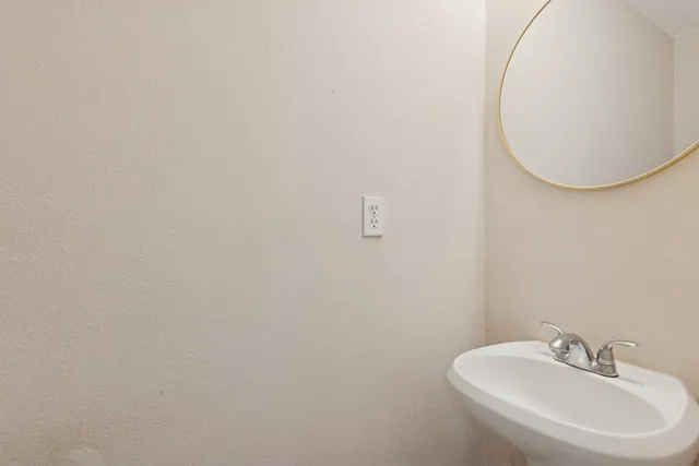 $1,950 | 1861 Dolphin Drive, Seabrook, TX 77586