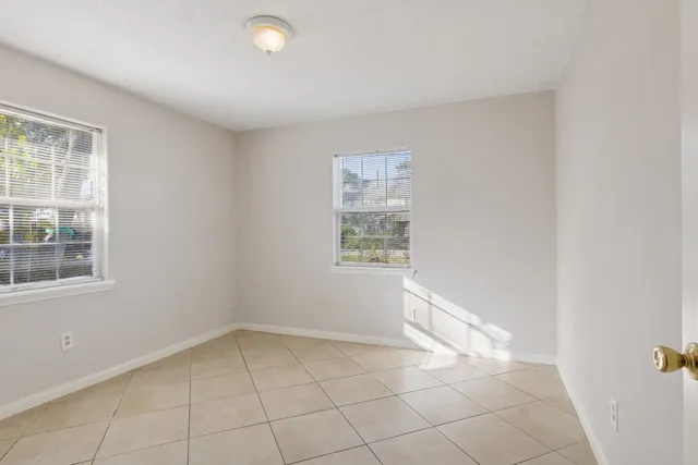 $1,950 | 1861 Dolphin Drive, Seabrook, TX 77586