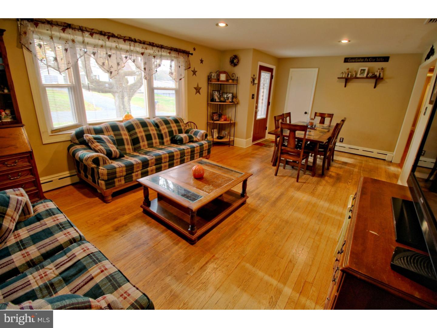 1015 Penny Road Green Lane, PA 18054 - Photo 4 of 25 Gallery Image 4