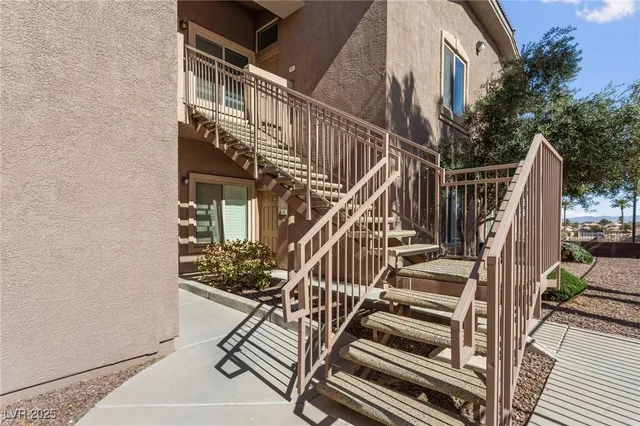 $1,450 | 8805 Jeffreys Street, Unit 2002, Las Vegas, NV 89123