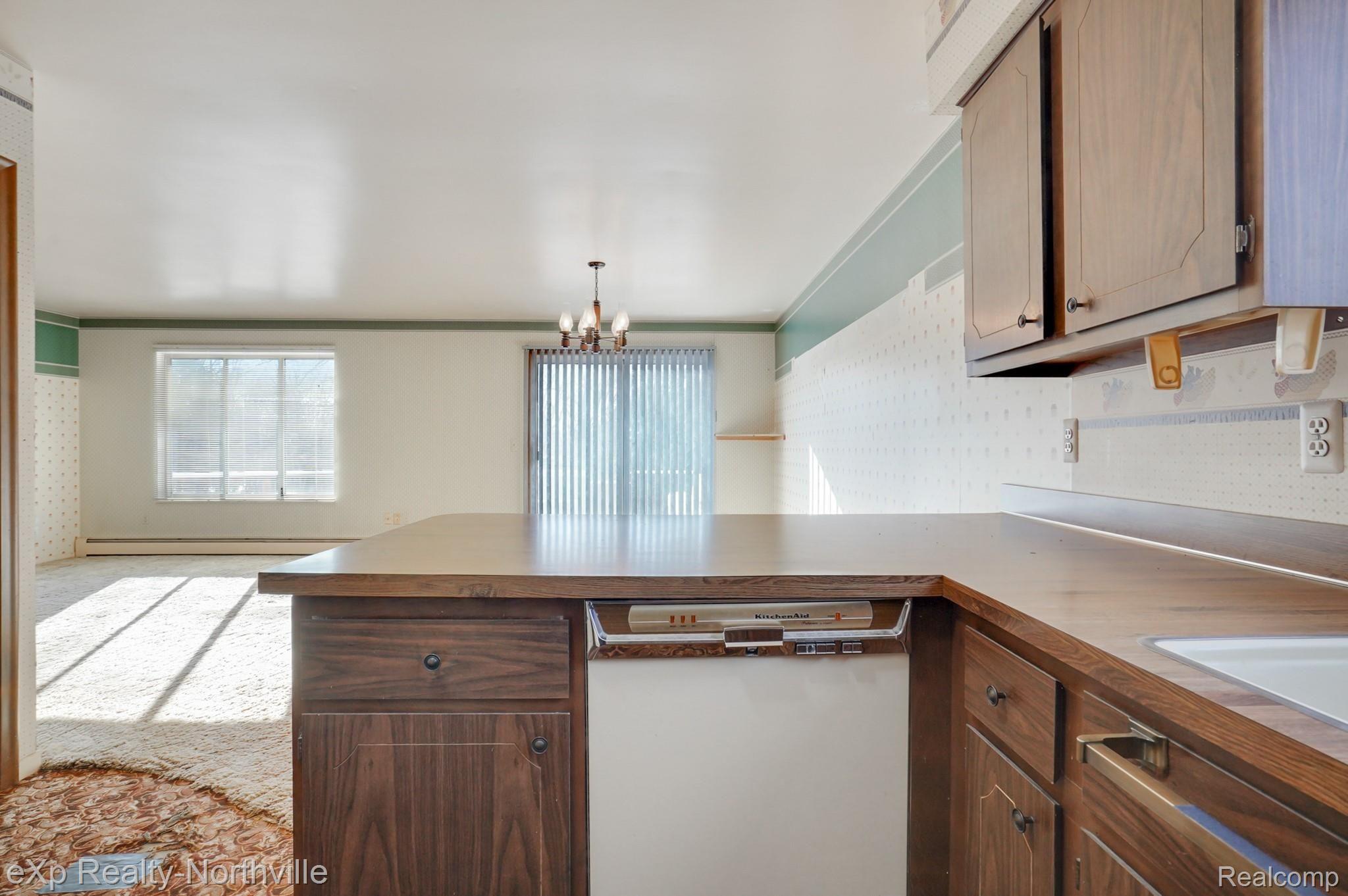 9680 Rattalee Lake Road Clarkston, MI 48348 - Photo 36 of 60 dsc01796-dsc01798.jpg