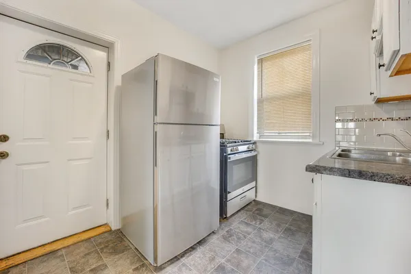 $1,545 | 4452 West Parker Avenue, Unit 1, Chicago, IL 60639