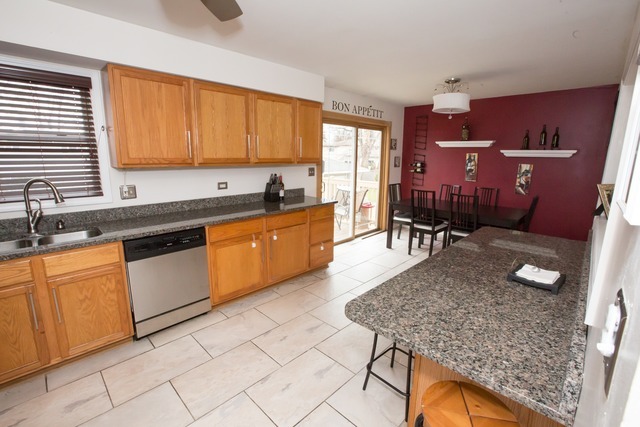 117 Evergreen Street Addison, IL 60101 - Photo 5 of 8