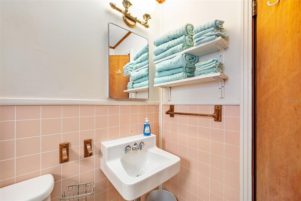 55521 Front Street Astor, FL 32102 - Photo 20 of 39