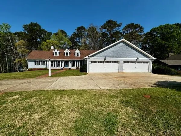 $774,900 | 110 Thomas Drive, LaGrange, GA 30240