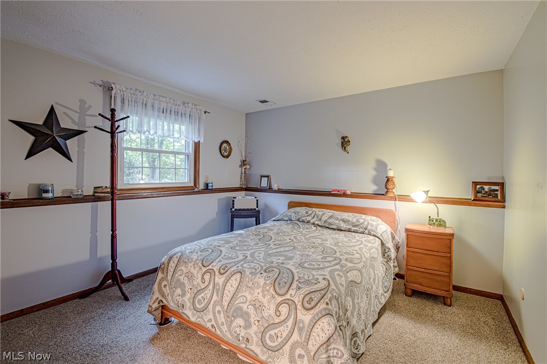17733 Prospect Road Strongsville, OH 44149 - Photo 19 of 31 Gallery Image 19