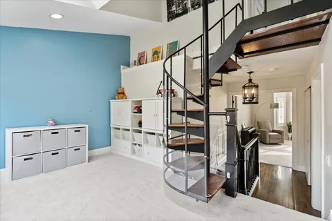 $800,000 | 1882 North Poe Street, Chicago, IL 60614