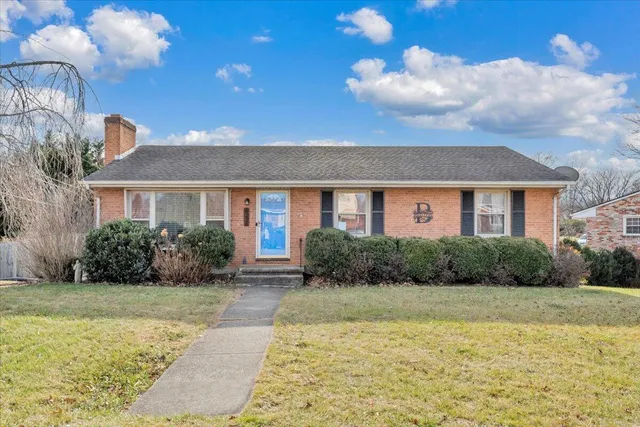 $305,000 | 4336 Fontaine Drive, Roanoke, VA 24018