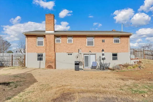 $305,000 | 4336 Fontaine Drive, Roanoke, VA 24018