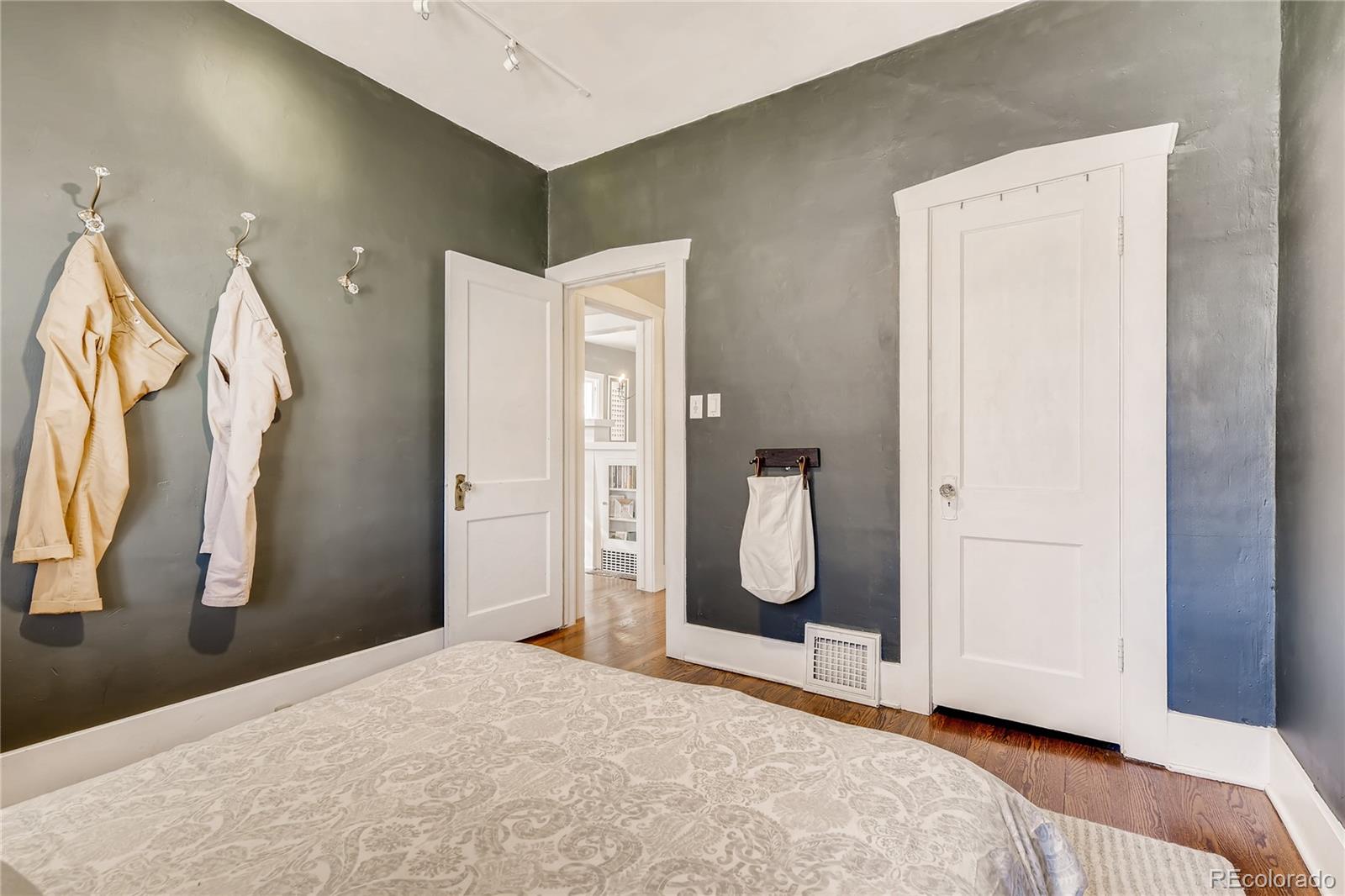 3829 Raleigh Street Denver, CO 80212 - Photo 15 of 28