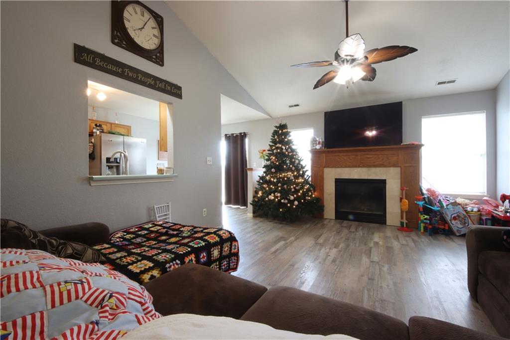 6729 Furnas Road Indianapolis, IN 46221 - Photo 2 of 15