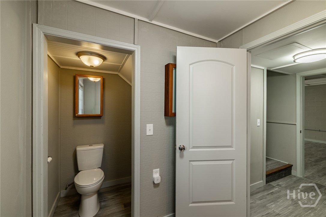 65 Lexington-Carlton Road Lexington, GA 30648 - Photo 32 of 68 basement half bath