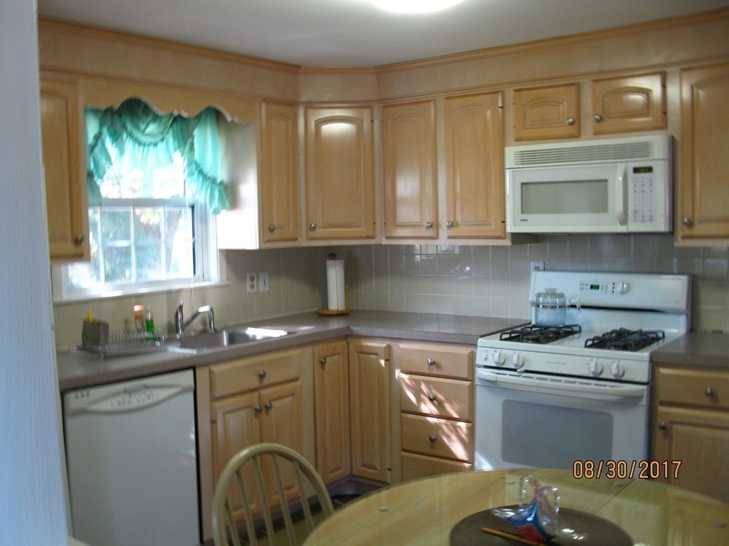 50 Cameron Road Norwood, MA 02062 - Photo 4 of 26 Gallery Image 4