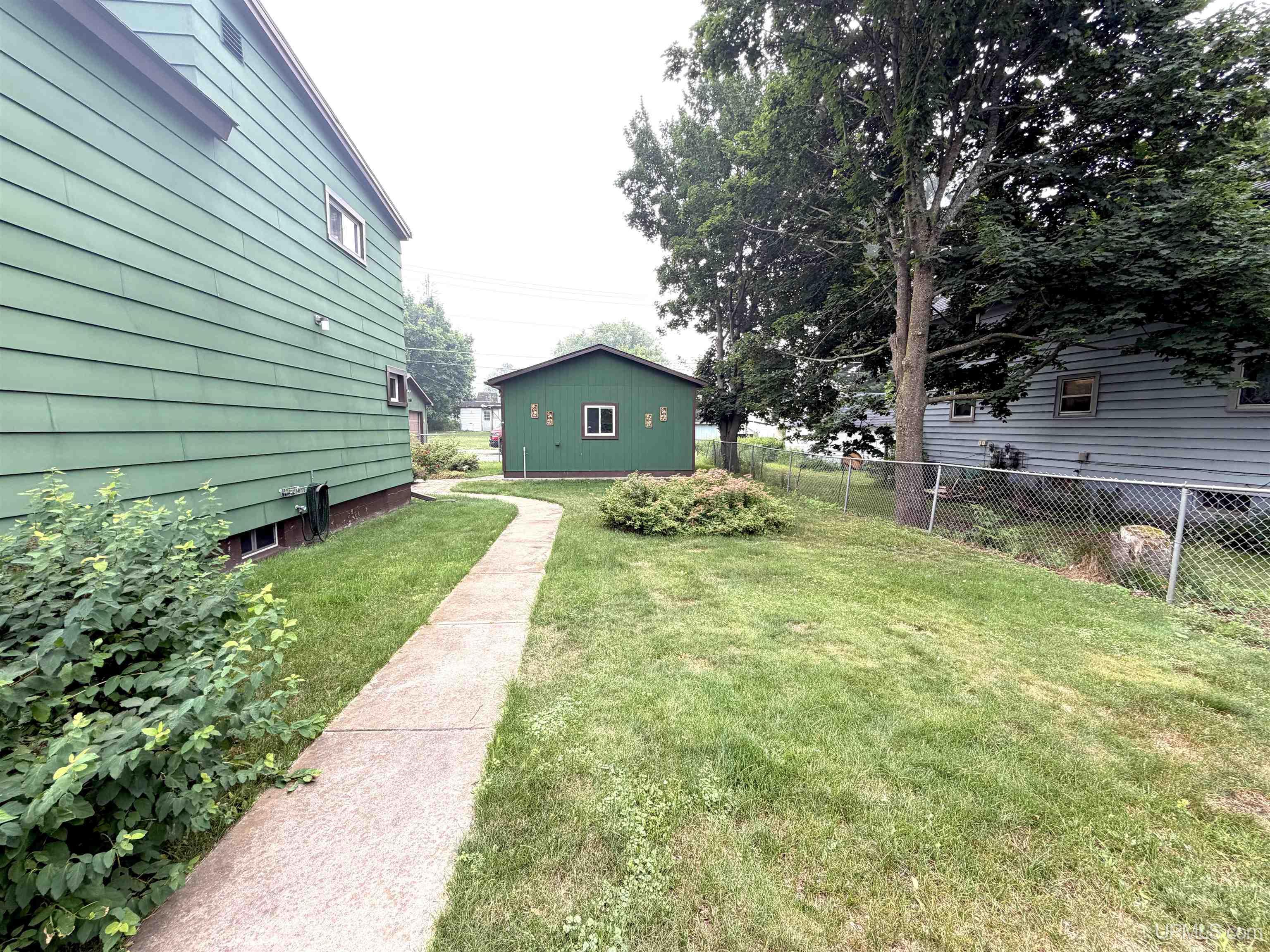 518 East Ridge Street Ishpeming, MI 49849 - Photo 21 of 47