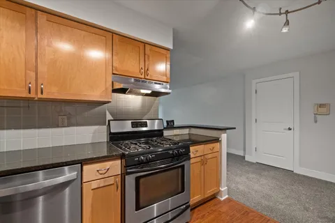 $125,000 | 2121 North Cambridge Avenue, Unit 103, Milwaukee, WI 53202