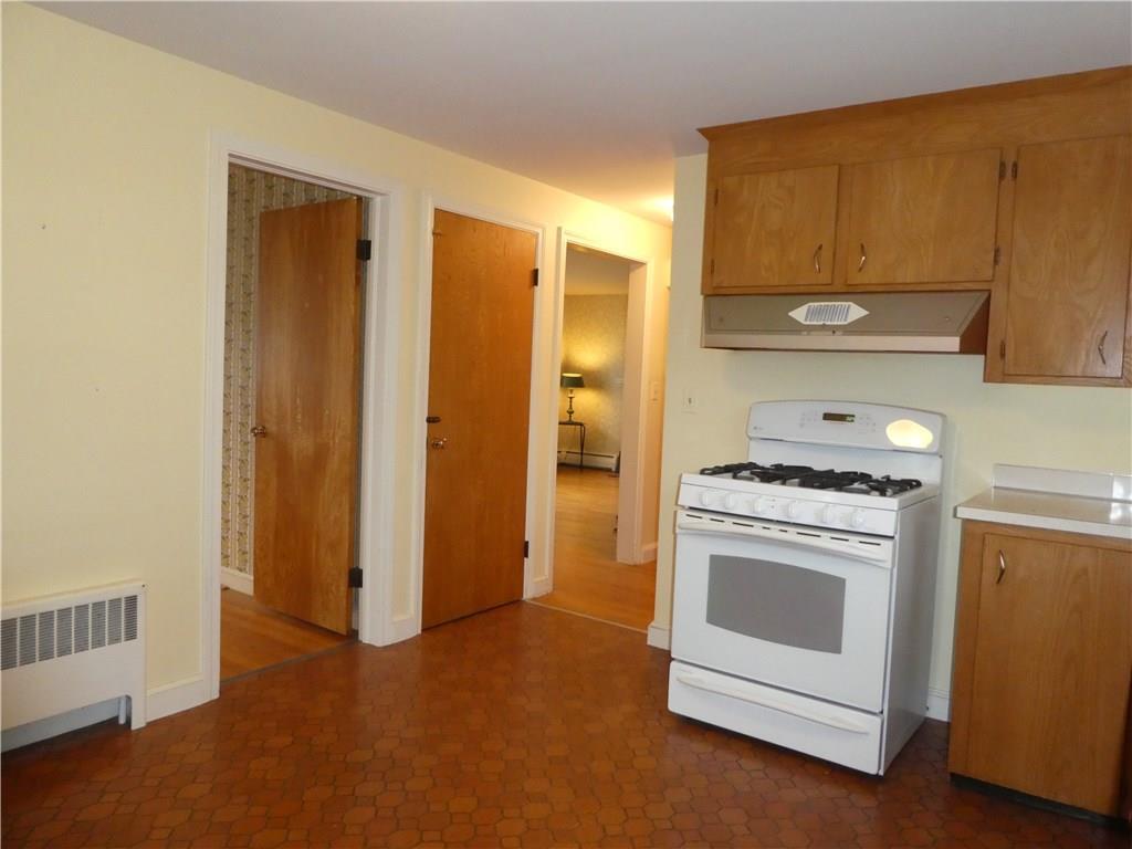 135 Wayside Road Portland, ME 04102 - Photo 8 of 33 Photo